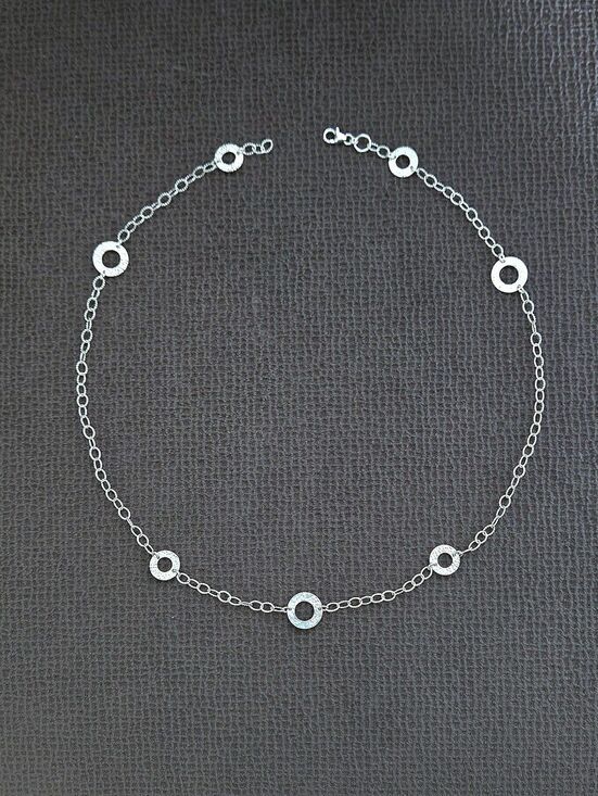 unknown maker Jewelry - Silver🤍 Stationary Open Circles⭕️ Necklace - NWOT